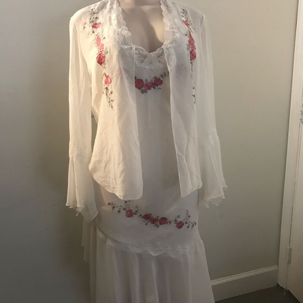 California Dynasty Nightgown & cover up - Picture 3 of 4